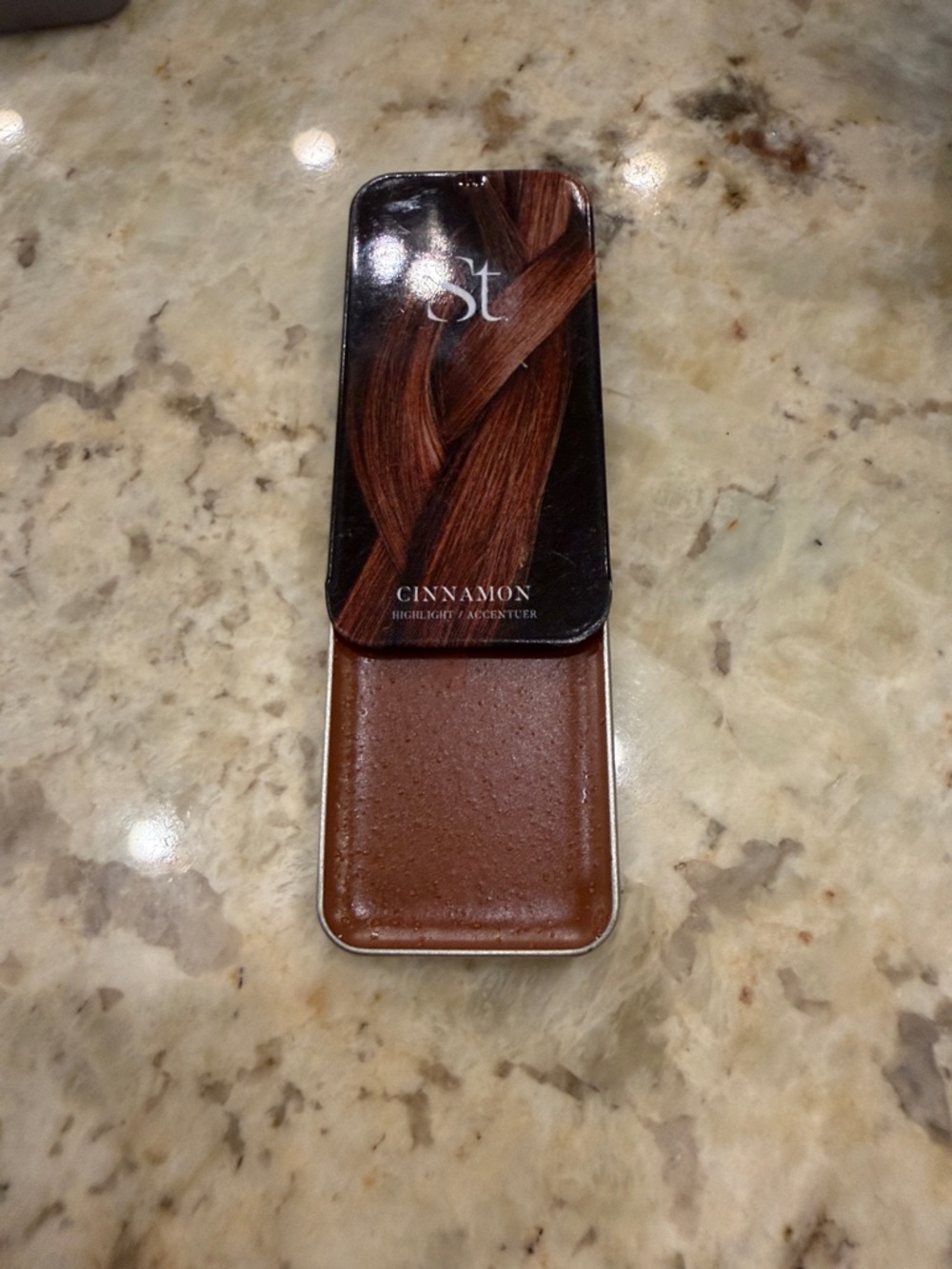 Seint Cinnamon Highlight